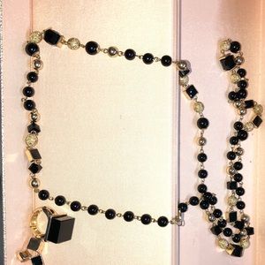 🔥SOLD🔥New York & Co. Necklace, earnings and ring